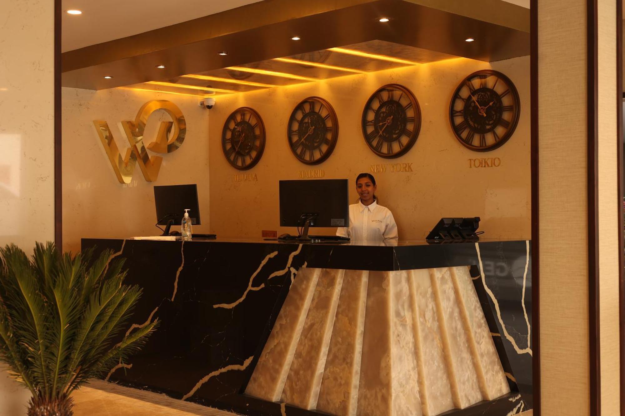 Hotel West Plaza Tijuana Exterior photo