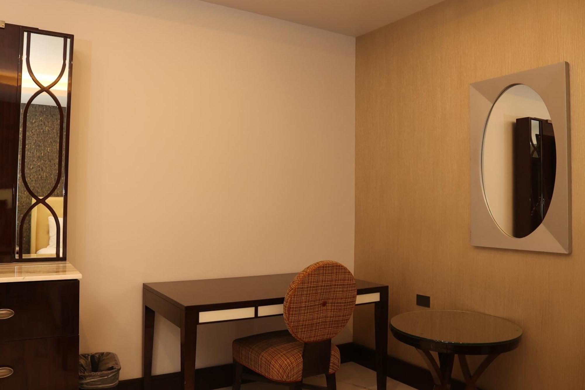 Hotel West Plaza Tijuana Exterior photo