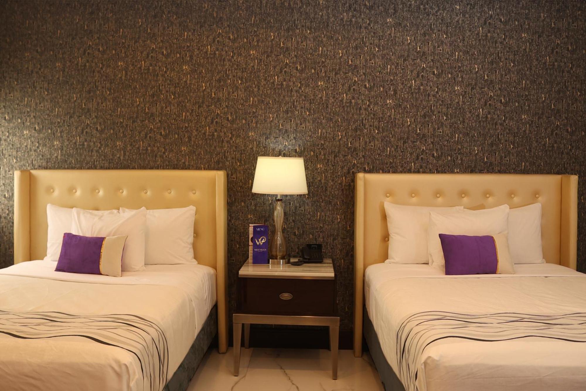 Hotel West Plaza Tijuana Exterior photo